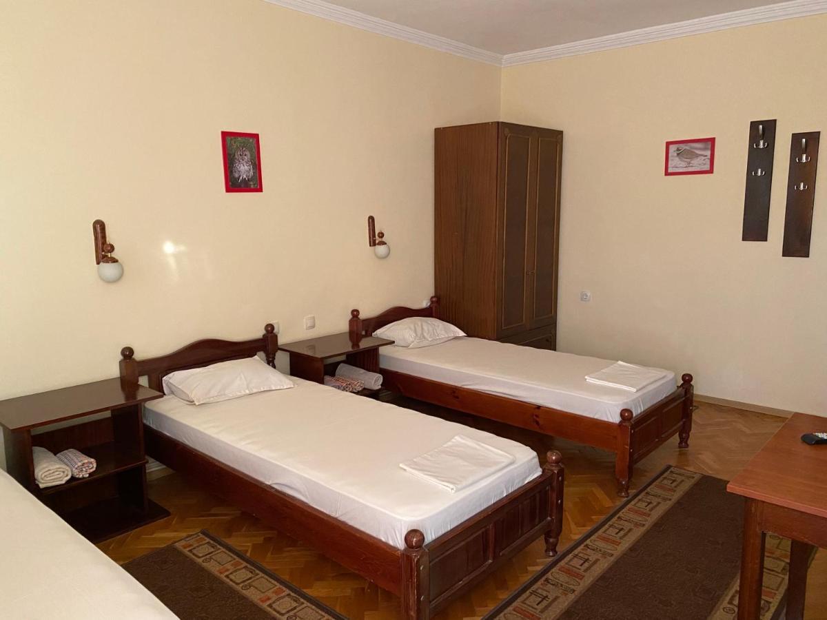 Family Hotel "May" بيتريتش المظهر الخارجي الصورة