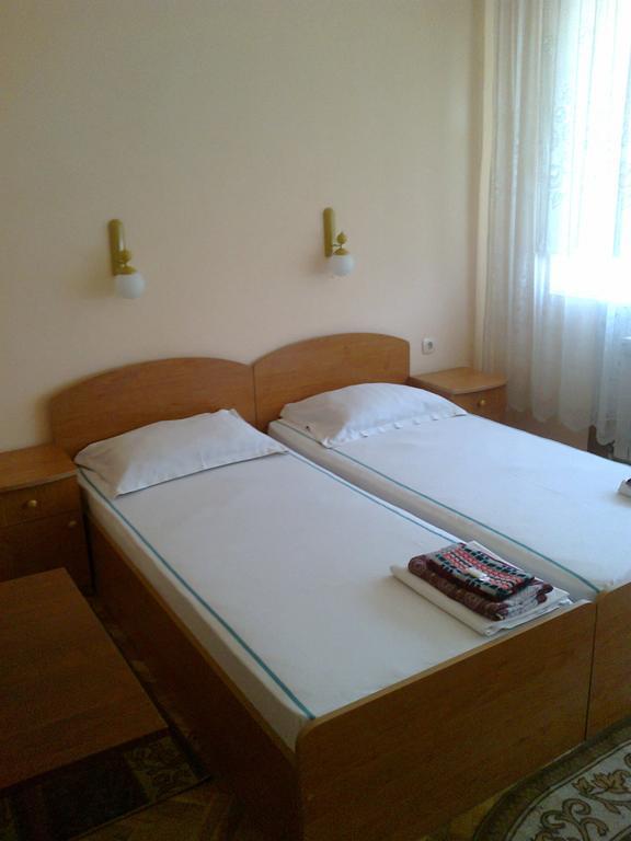 Family Hotel "May" بيتريتش الغرفة الصورة